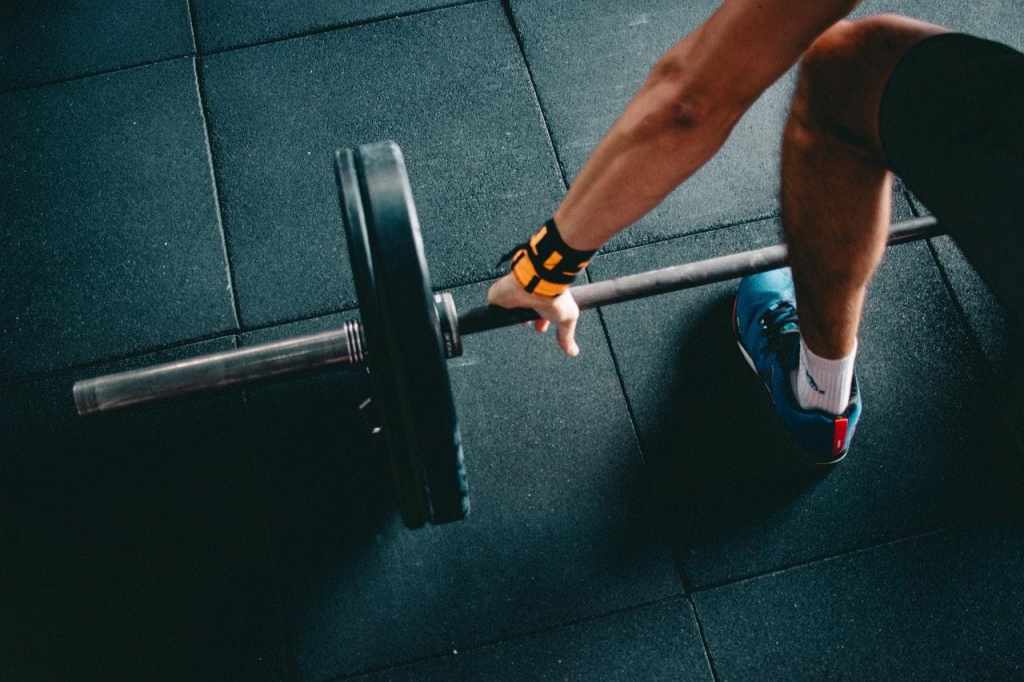 FITNESS TIPS FOR MAINTAINING A SUCCESSFUL WORKOUT ROUTINE